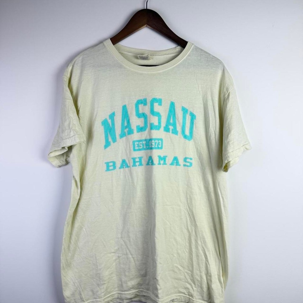 Nassau Bahamas Est. 1973 Blue Graphic Cotton T-Shirt Medium